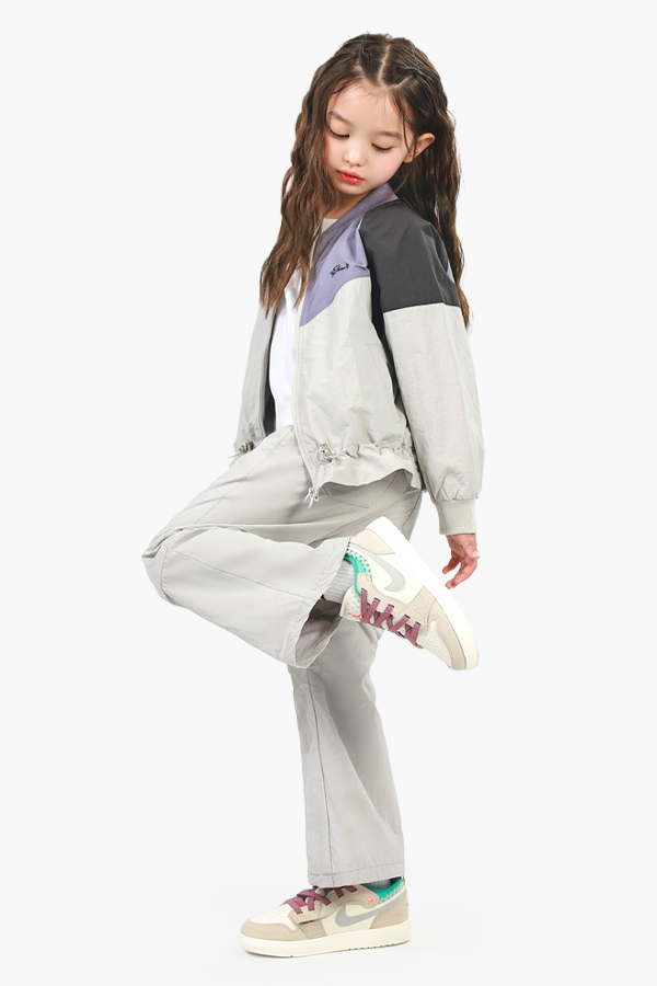 ̴